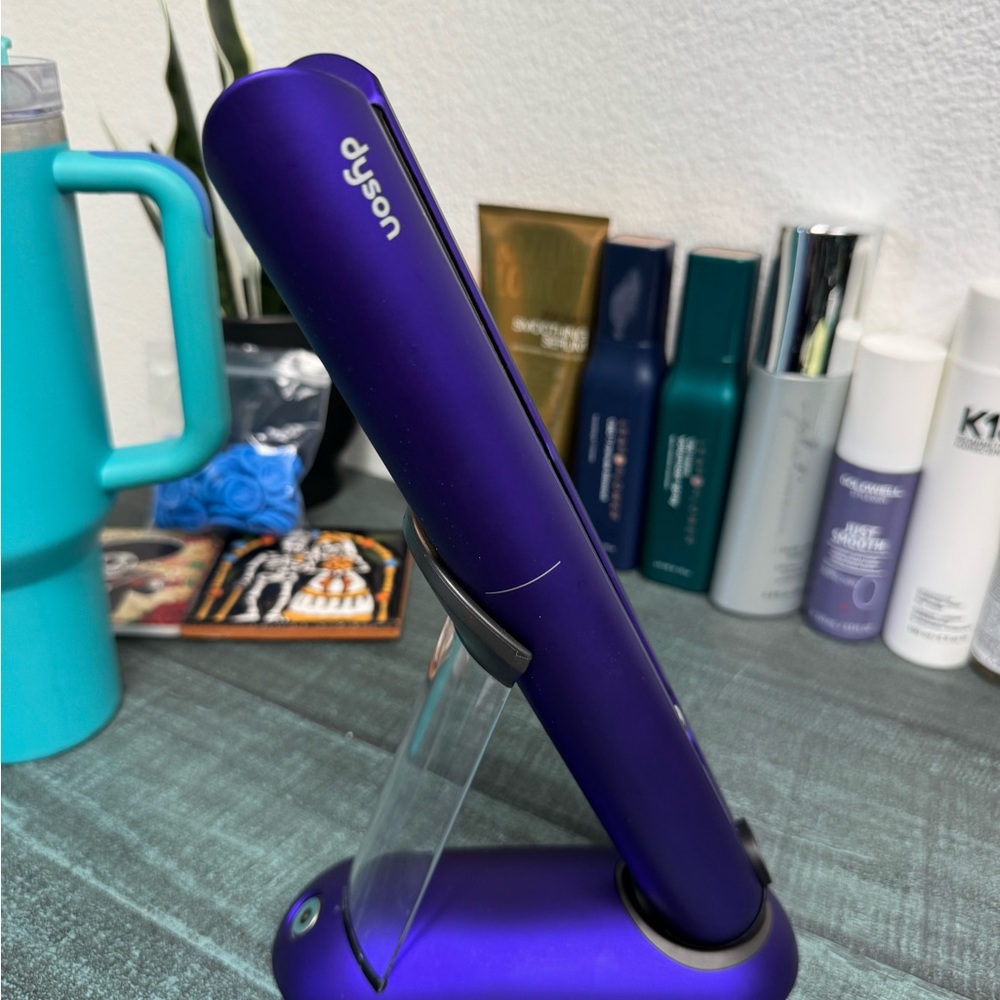 Dyson Purple Hair Tool